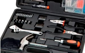 Maleta de Herramientas 107 Piezas Black + Decker